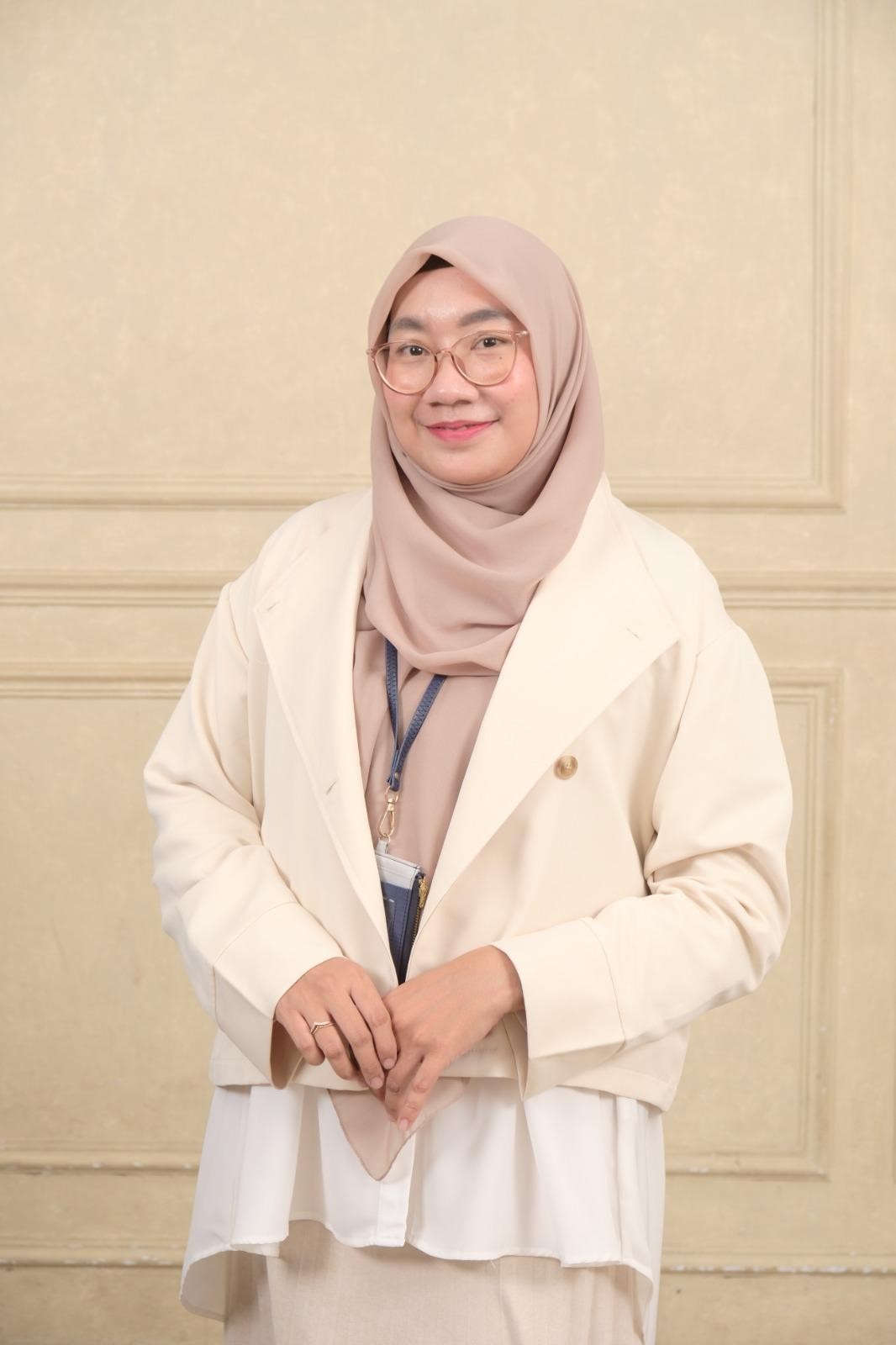dr. Astari Pratiwi Nuhrintama, M.Kes (MARS), CHBSP., CSLM., CHLQM., FIHFAA